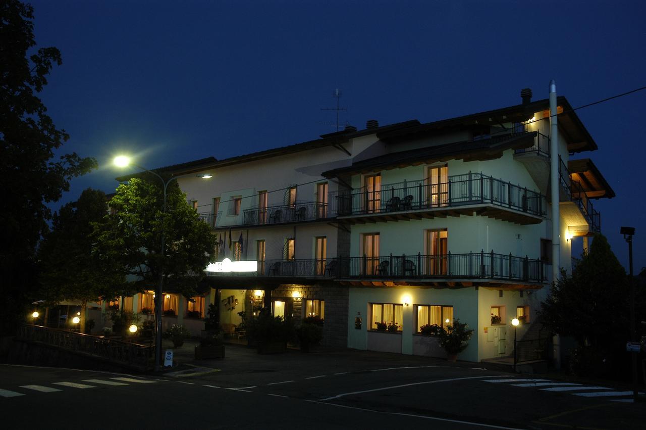 Hotel Al Poggio Sestola Exterior photo